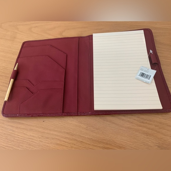 NIB Liz Claiborne Organizer With Notepad & Pen. New with Tag. 6 1/2 “ x 8” - Picture 2 of 2